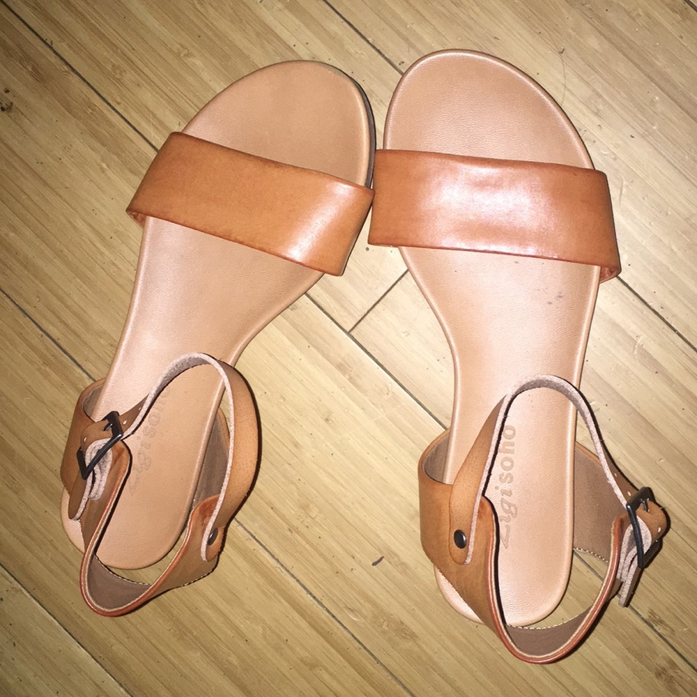 Zigi soho flat sandals